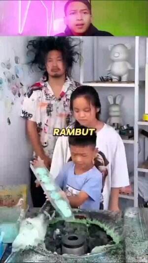 MEMBUAT GULALI


 #fyp #RCTIPlus #HOTrctiplus #kangdenireal #hiburan 