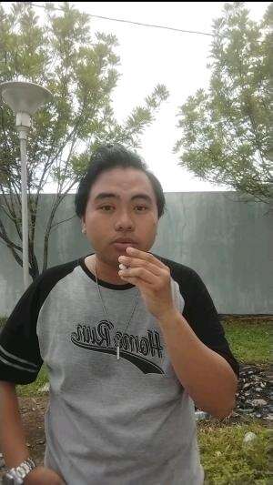 IDOL_XIII RIZKAM SYAMSUDIN BAKARI 24 TAHUN KOTA GORONTALO STORY OF MY LIFE