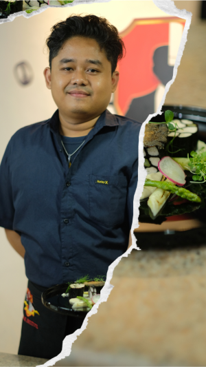 Halo masyarakat! YUSUF DISINI, MARI LIHAT DIRIKU MEMBUAT CHICKEN SALMON MOUSSELINE WITH CAULIFLOWER PUURE & BECHAMEL LEEK CHEESY SAUCE