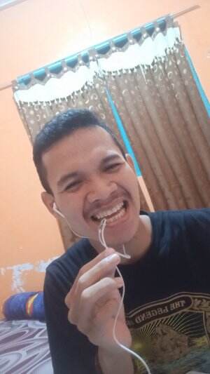 TIBA TIBA MELAYANG VERSI CENGKOK KEJUT ALA USWATUN NAJILAJ