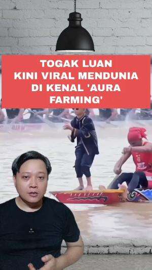 Sosok Togak Luan pada perlombaan pacu jalur kini viral mendunia dan dikenal sebagai Aura Farming #TogakLuan #AuraFarming #Riau 