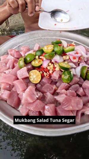 Mukbang Salad Tuna Segar #Mukbang #SaladandPanSauce #onlineauditionmci8Tunasteakmasalasauce #kuliner #RCTIPlus 