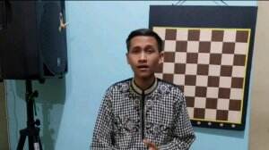 REZA PAHLEVI_27 thn_KOTA MALANG_MUHASABAH CINTA (Edcoustik) & RAMADHAN (Maher Zain)
