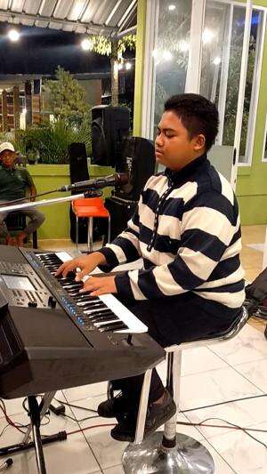 XFI2023 SOLO DANI ABDURRAHMAN ALTHOF 15 TAHUN LUMAJANG JAWA TIMUR JUDUL LAGU SORRY SEEMS TO BE THE HARDEST WORD