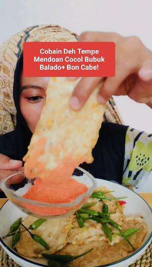 Tempe mendoan cocol bubuk balado + bon cabe level 30. Rasanya.... ?️?️?️ #tempemendoan #masakanrumahan #nyaidarugi_real