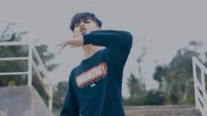 DISINI SAYA MEMBUAT LAGU YANG BERJUDUL "KECEWA" SEMOGA KALIAN SUKA, DAN SEMOGA MENANG AMIIN...