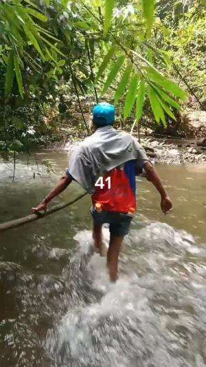 Airnya Dingin
Serunya Tracking Coban Di Benjor Part 41
#jalan #benjor #setapak #coban #cinde #sanusi #cakra #srikandi #ngalam