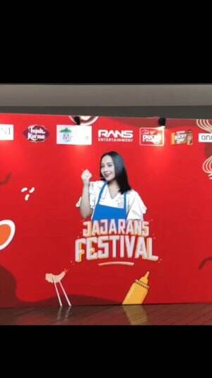 festival jajanan yang asikkk gratis lagi masuknya, banyak hadiah juga, hari ini terkahir gesss