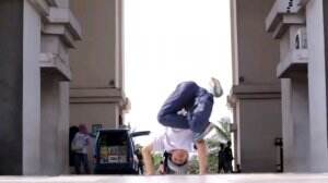BREAK DANCE AT SIMPANG 5 GUMUL 