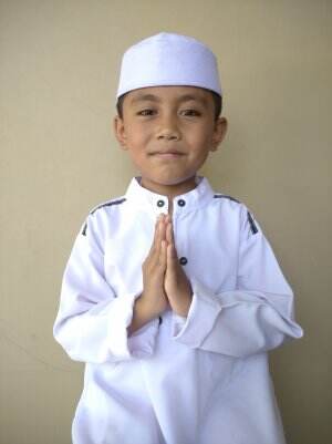 Assalamualaikum Teman Teman. Perkenalkan Nama Ana DAFFA ALFARIQ NUGROHO. Ana Berasal dr Kota PEKANBARU. Doain Ana Bs lnjut keBbak slnjtnya🤲