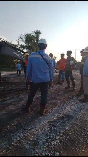 APAKAH ADA KERIBUTAN?????😃😃😃😃