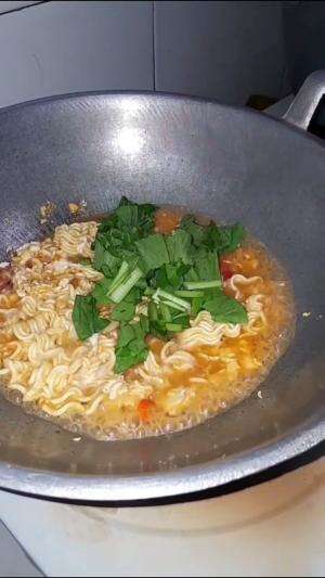 Makan mie boleh tapi jangan sering2 ya #cooking #edukasi #fyp #fypシ゚viral #trending #foryou #RCTIPlus #HOTrctiplus 