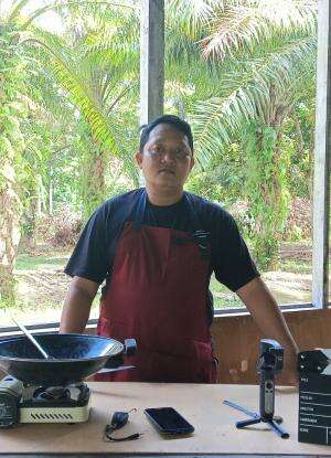 HendraWijaya(Entaw) Kutai Kartanegara, Kalimantan Timur, AyamGoreng3Saos
 #onlineauditionmci13 
 #onlineauditionmci13