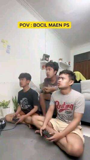 BOCIL MAIN PS

#videolucu #videokocak #videohalu #videojenaka #videomeme #videongakak