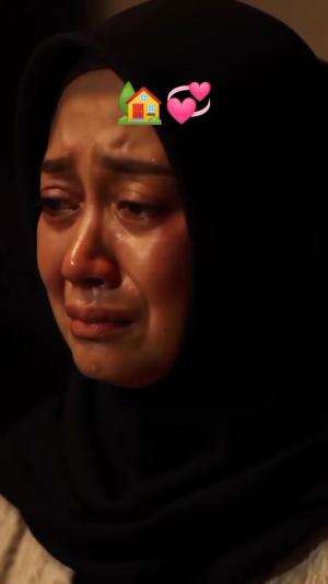 Dunia bisa mengecewakan...
tapi keluarga? Mereka ada.Selalu 
 #KeluargaAdalahRumah
 #fypシ゚viral  
 #KataBijak
 