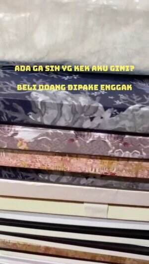 ada ga sih yang kek aku gini? beli beli mulu dipake enggak. sampe ditawar orang 🤣