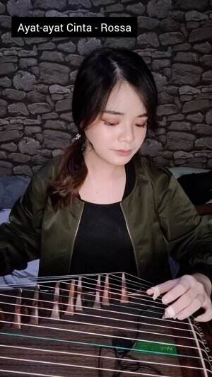 TINBS Vien Audrey Jambi 24 180degree (acapella) dan Ayat-Ayat Cinta (dengan alat musik guzheng) #TINBS