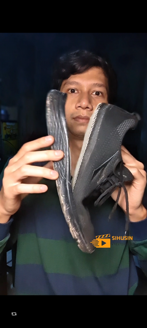 JANGAN BUANG SEPATU LEKANG MU!
 Sepatu Rekat Maksimal dengan Lem sepatu Ultra Glue! #fyp #tutoriallemsepatu #caralemsepatu #shoes #treatment