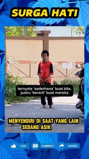 Wanita baik hati ini traktir jajan bocah yang tampak menyendiri, karena tak punya untuk beli jajan.