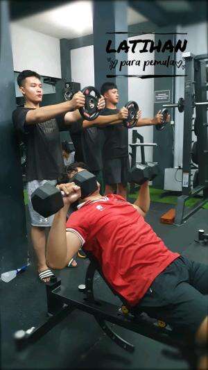 pemula Latihan Bareng
.
.
.
#gymmotivation #gymmodel #fitness #gymlife #RCTIPlus 