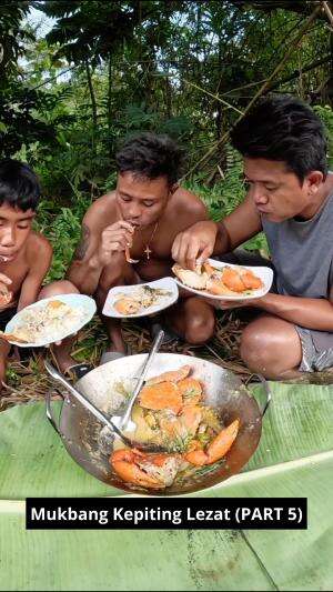 Mukbang Kepiting Lezat (PART 5) #Mukbang #kepiting #specialmemasakkepitingalacheffarida #terlihat lezat #lezat banget #lezat #KulinerLezat #