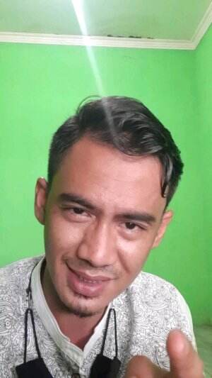 audisi KDI contoh lagu menunggu pak haji Rhoma Irama..namaku haris mauza