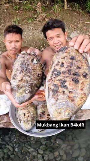 Mukbang Ikan Bakar #Mukbang #ikanbakar #RCTIPlus 