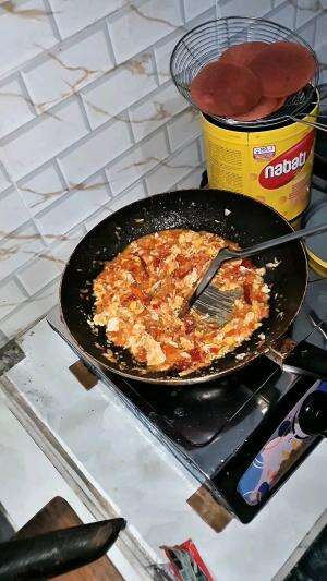 MASAK NASI GORENG BEEF PEDAS ALA RUMAHAN BENER2 BIKIN NAGIH SIHπ #HOTrctiplus #kreatorrcti #shortplus #masak #cooking #food #mukbang #resepr