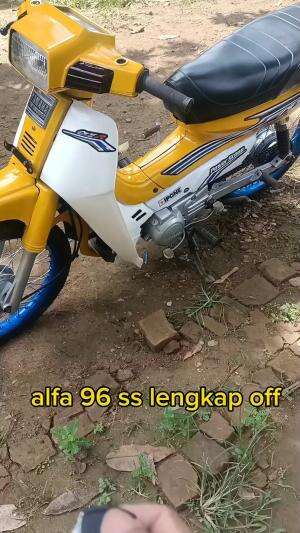 yamaha alfa 96
dobel stater, unik pakai remot. #motor custom unik  #oto motor  #lucu juga motornya 