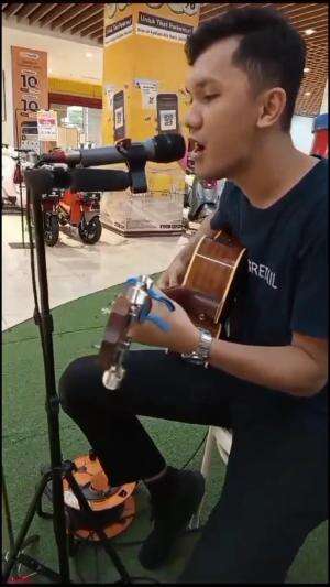 IDOL_XIII DICKY FAWZI 25 TAHUN CILEGON PERFECT - ED SHEERAN 