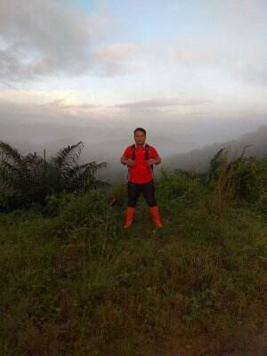 Menembus Kabut Dalam Kegelapan