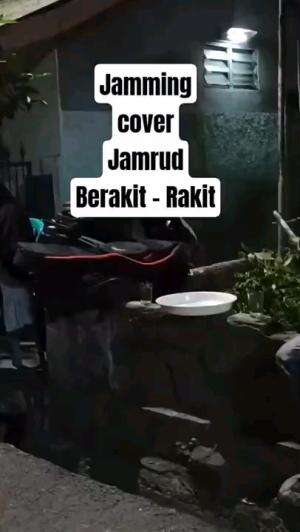 Sesi Latihan untuk Acara Besok Malam.
#RCTIPlus #HOTrctiplus #Duniamusik #Videomusik #Covermusic #fyp #fypシ #fypシ゚viral 