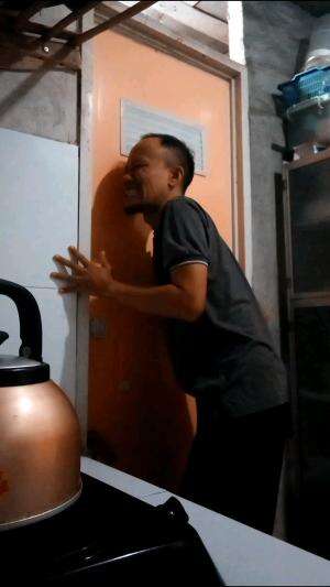 ketika pengen buang air besar di toilet ada orang #komedi  #RCTIPlus 