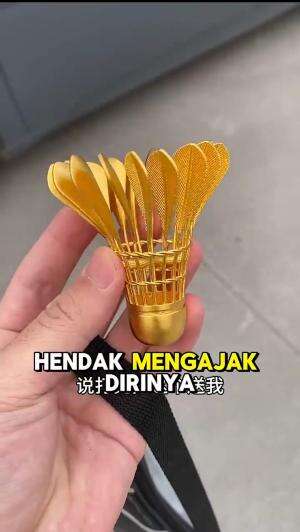 Shuttlecock dari emas  #trending #fyp #emas #viral #penemuanemas #emaslogam #emasantam #gold #investasiemas #shortvideo #reels #videoviral #