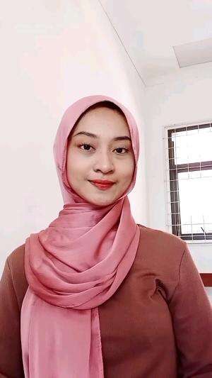 IDOL_XIII MILYA YOSTIANA 18 TAHUN SUKABUMI WANNA HOLD YOU TIGHT
