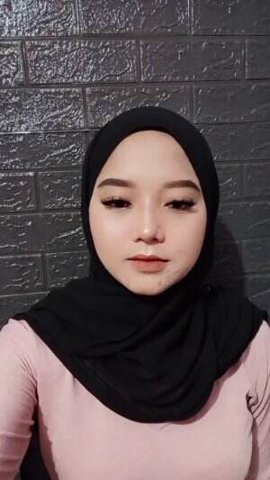 XFI2021 SOLO REGIA 24 TAHUN KOTA BANDUNG LISTEN-BEYONCE . JERA - AGNESMO versi cengkok sunda.