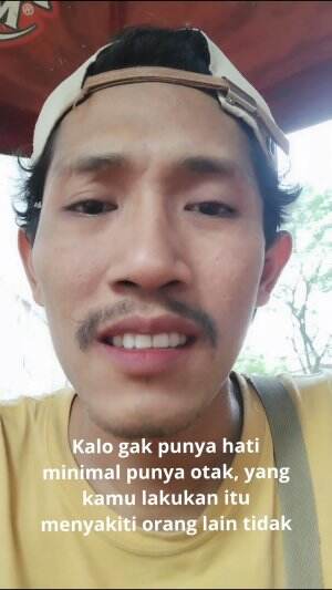 jangan menyakiti orang lain jika memang kamu tak bisa membuat dia senang  # kata_kata #hiburan 