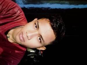 nama volland asnadi umur 17thn kota asal aceh lagu dari SEVENTEENBAND yang berjudul KEMARIN 