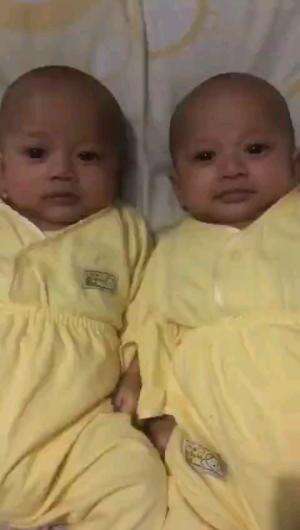 Kembar #Duniaanakanak #hiburananak #kembarkembar #laguanak #mamakerenanakbeken 