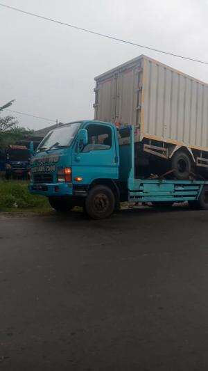 up towing palangkaraya  #towingindonesia  #towing truck   #asalpalangkarayakalimantantengah  #palangkarayakotacantik
