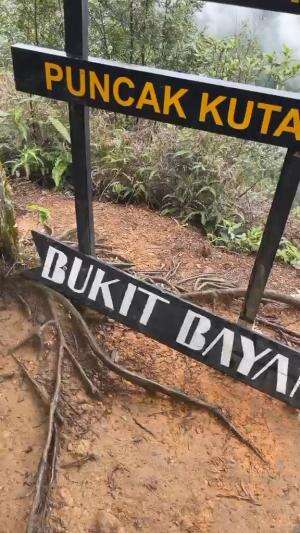 view-nya enak banget nih🥶  #bukitbayangan  #puncakkuta  #gunungkuta  #sukamakmur  #bogortimur 