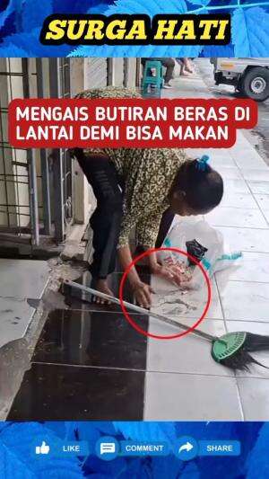 Pemilik toko beras dengan senang hati, berikan satu kilo beras untuk ibu ini bawa pulang ke rumahnya, agar ia bisa makan.