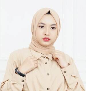 Resti Prianti_23 Tahun_ Bandung Timur_ Sarah Lala - Lillahi Ta'ala