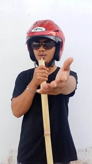 XFI2021 SOLO FRENLY 27 TAHUN MANADO SEPARUH NAFAS (DEWA19)