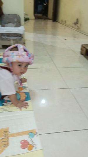 Noora ngejar kucing lewat 😁😁  #noorakhadijahalkhered  #masyaallahtabarakkallah  #MASYAALLAH 😍😍😍.  #baby  #cutebaby 