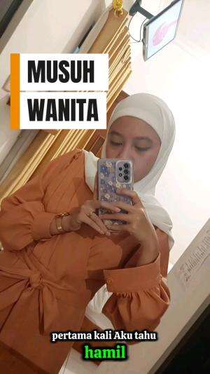 Suka bangett sama stretchmark creamnya rintik skincare karena terkturnya ringan, mudah meresap, dan wangiiiii bangett. Dann tentunyaaa memba