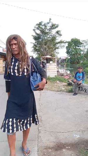 HARI APES GAADA DI KALENDER YA🤣
  #fyp #masukberandamuu #LucapradanaVidioIdibuatnaturaltanpaeditingsuarasounddll #videolucu #komedi #fypシ゚vi