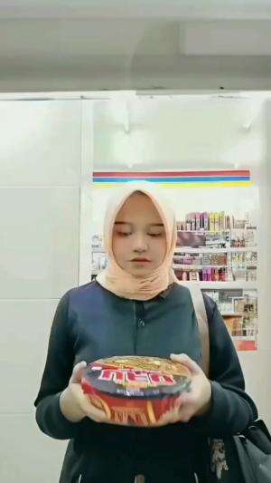 Mari kita cari cemilan