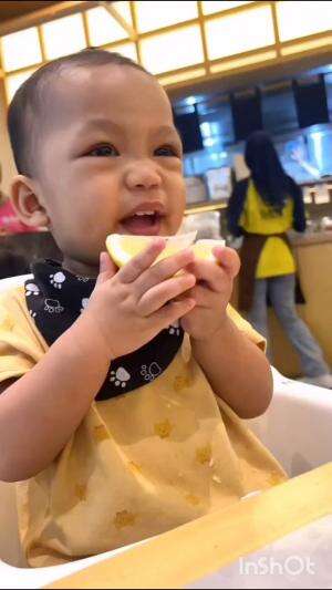 Makan lemon