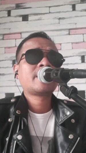 Cover system of Down Lonely day 
